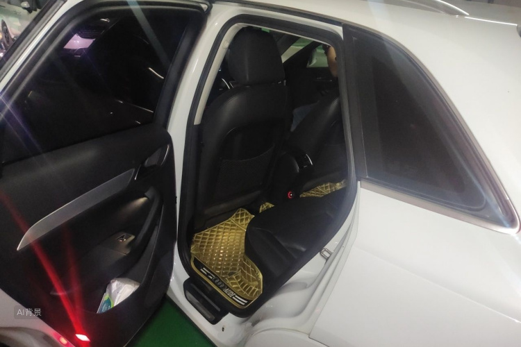 Audi Q3 2016 #19 Audi Q3 2016 car image #19