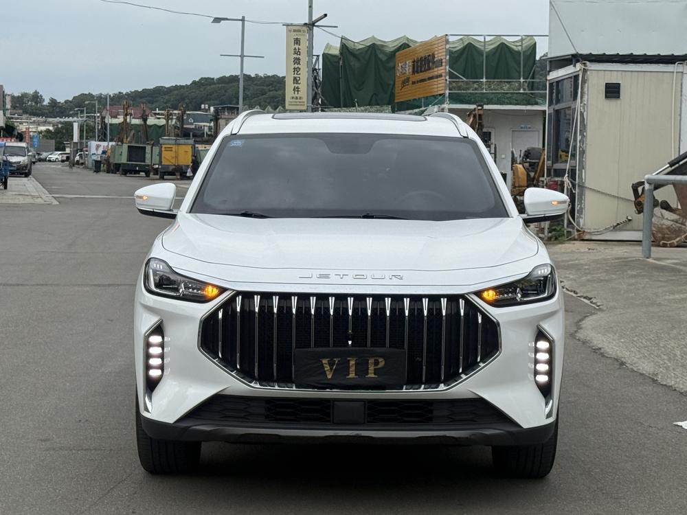 Jetour X70 PLUS 2023 immagine di auto #2