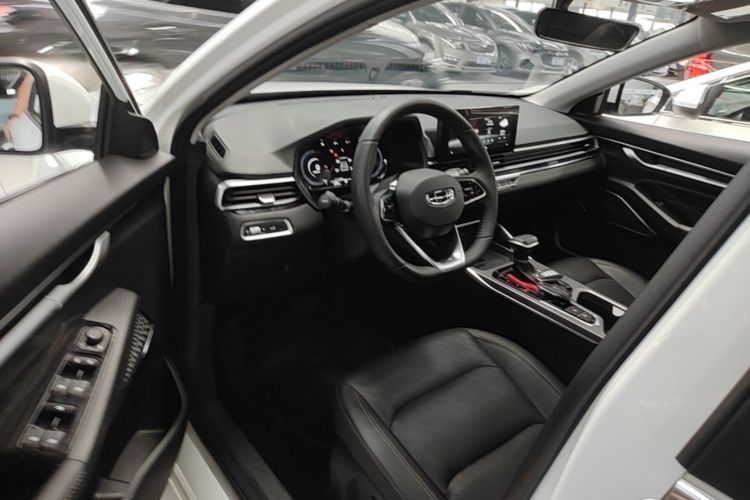 GEELY Emgrand 2023 #15 GEELY Emgrand 2023 car image #15