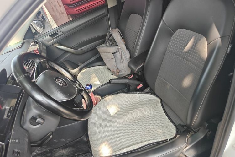 Volkswagen Santana 2018 car image #17