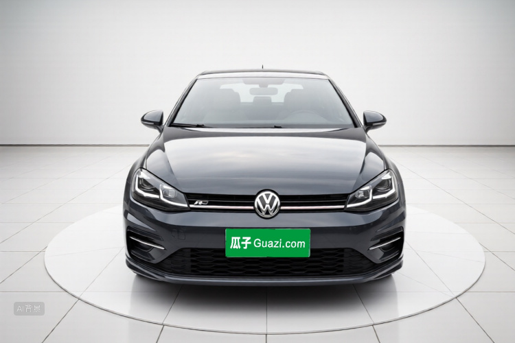 Volkswagen Golf 2019 car image #3