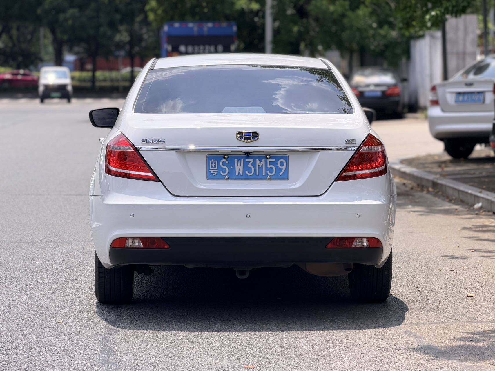 GEELY Emgrand 2016 #10 GEELY Emgrand 2016 car image #10