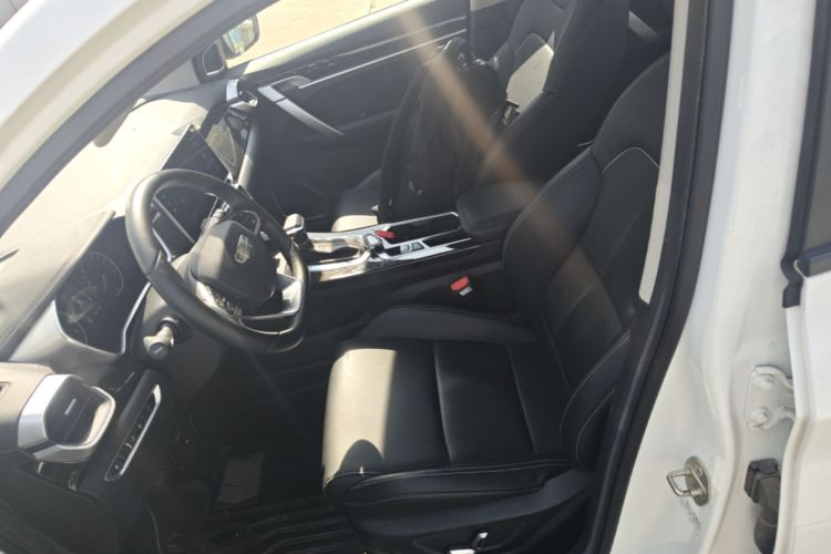 GEELY Coolray 2025 #17 GEELY Coolray 2025 immagine di auto #17