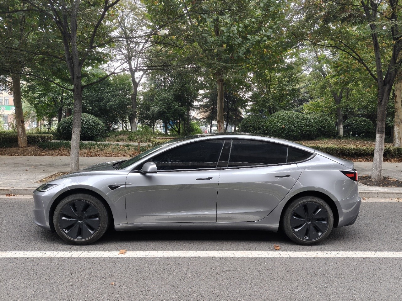 Tesla Model 3 2025 #8 Tesla Model 3 2025 car image #8