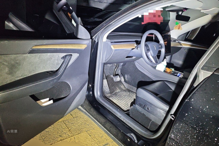 Tesla Model Y 2023 #18 Tesla Model Y 2023 car image #18