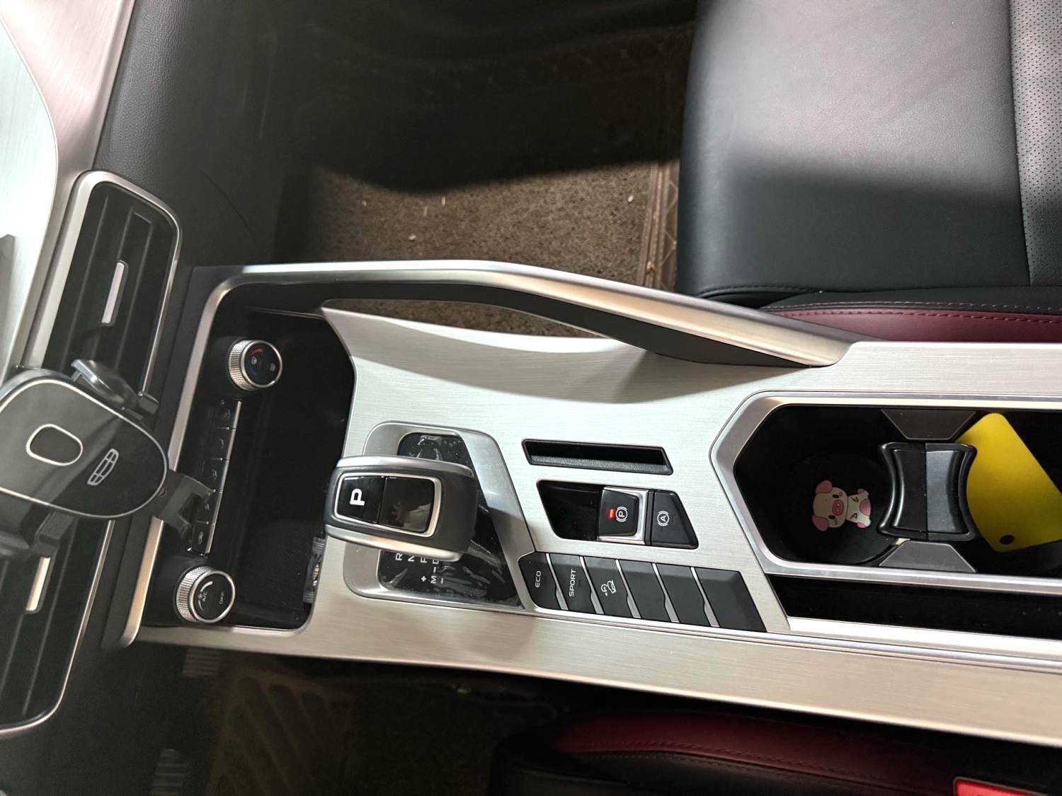 GEELY Coolray 2021 imagen de coche #3