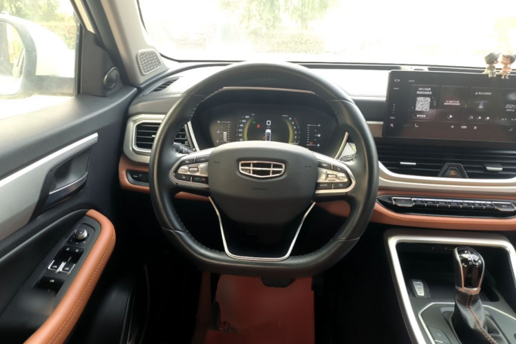 GEELY Vision X6 2021 immagine di auto #11