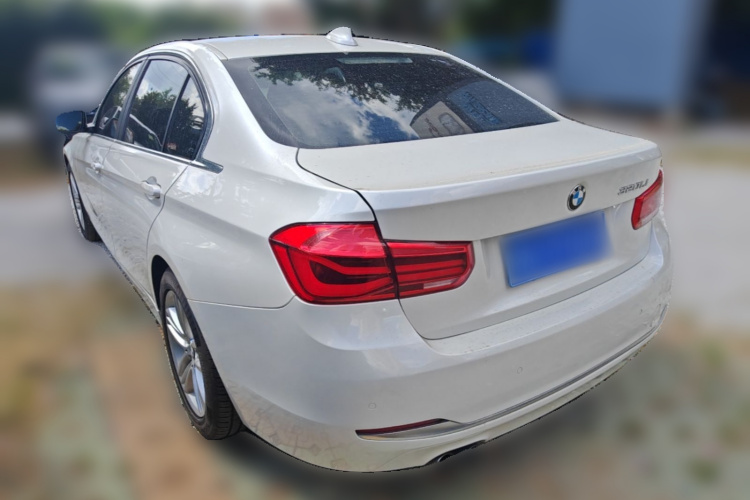 BMW 3 Series 2017 #5 BMW 3 Series 2017 car image #5