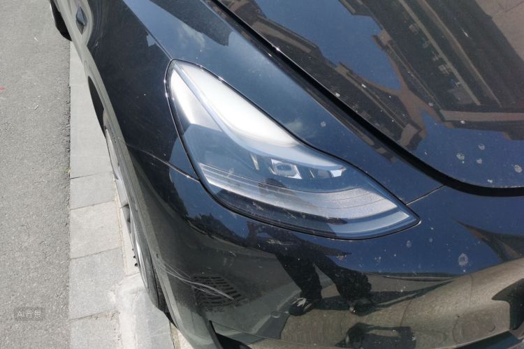 Tesla Model Y 2022 #8 Tesla Model Y 2022 car image #8