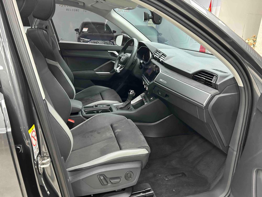 Audi Q3 2023 #14 Audi Q3 2023 car image #14