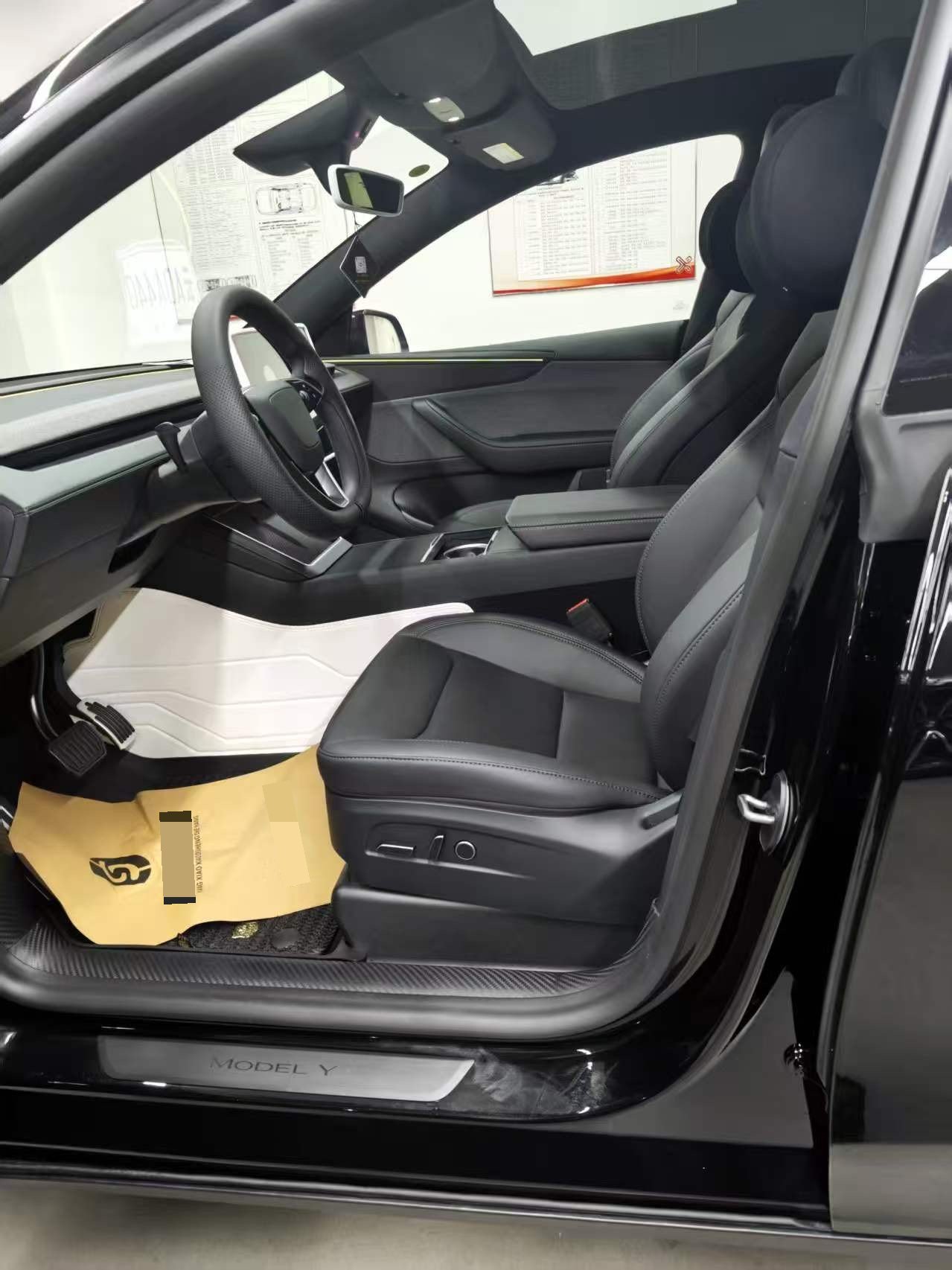 Tesla Model Y 2026 car image #6