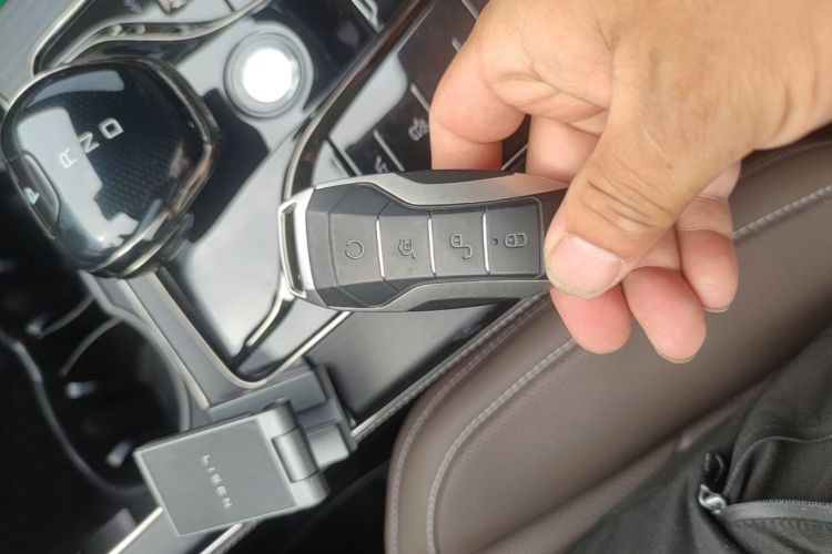 BYD Han 2021 car image #9