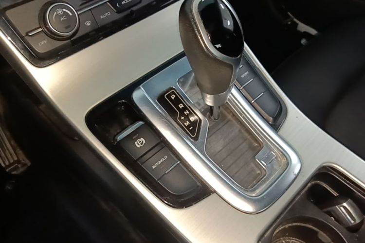 GEELY Emgrand GL 2017 car image #14
