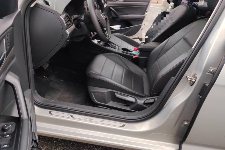 Volkswagen Lavida 2019 #9 Volkswagen Lavida 2019 car image #9