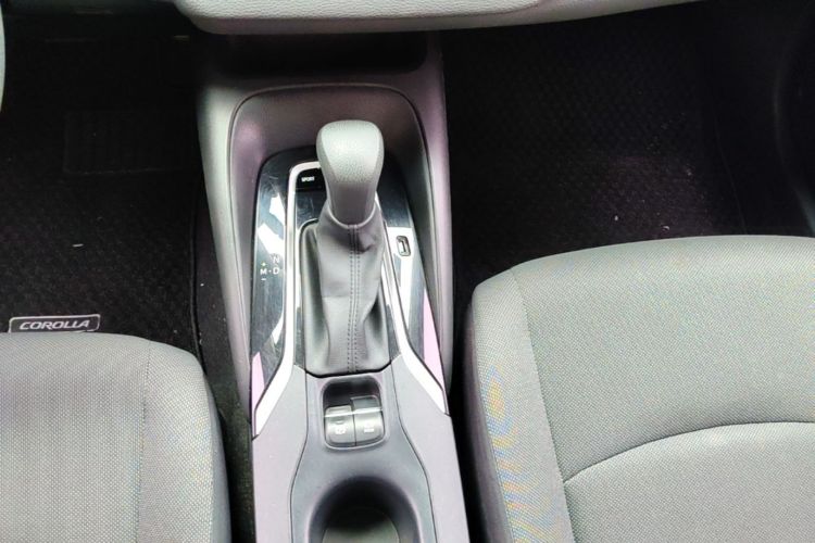 Toyota Corolla 2019 #14 Toyota Corolla 2019 car image #14
