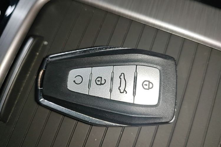 GEELY Emgrand GS 2019 car image #9