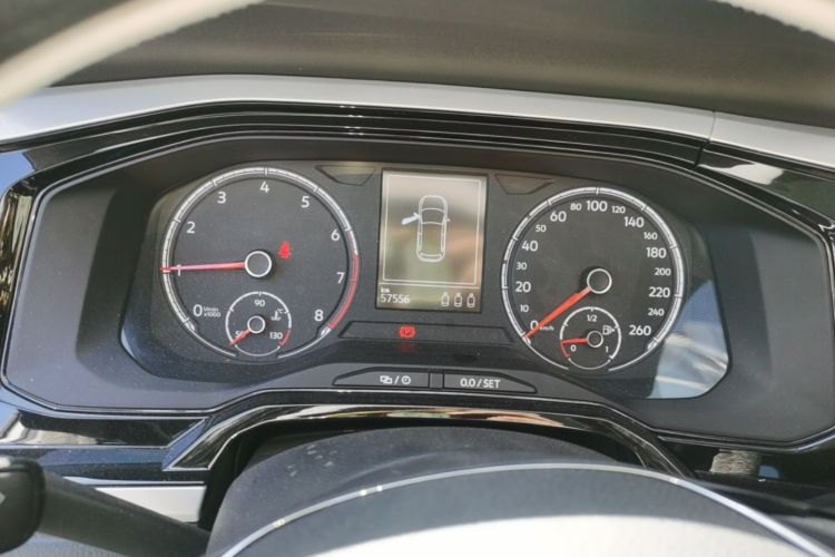 Volkswagen Polo 2022 car image #12