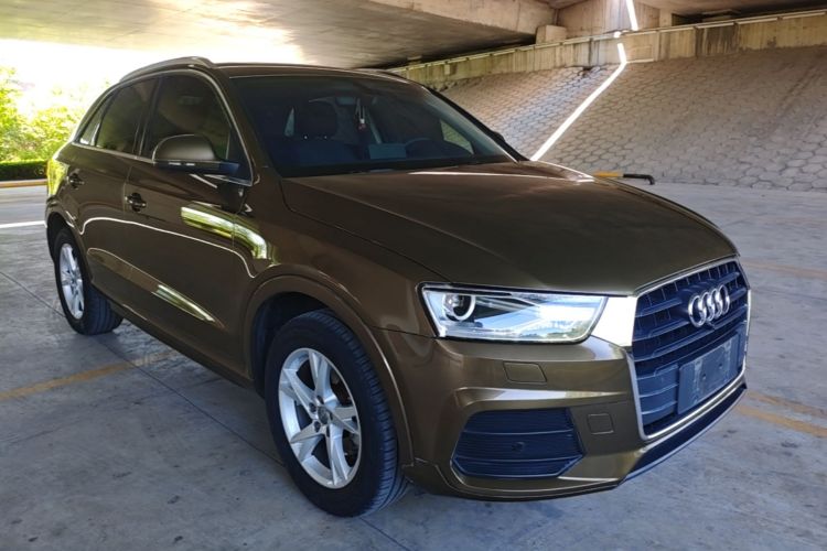 Audi Q3 2017 car image #6