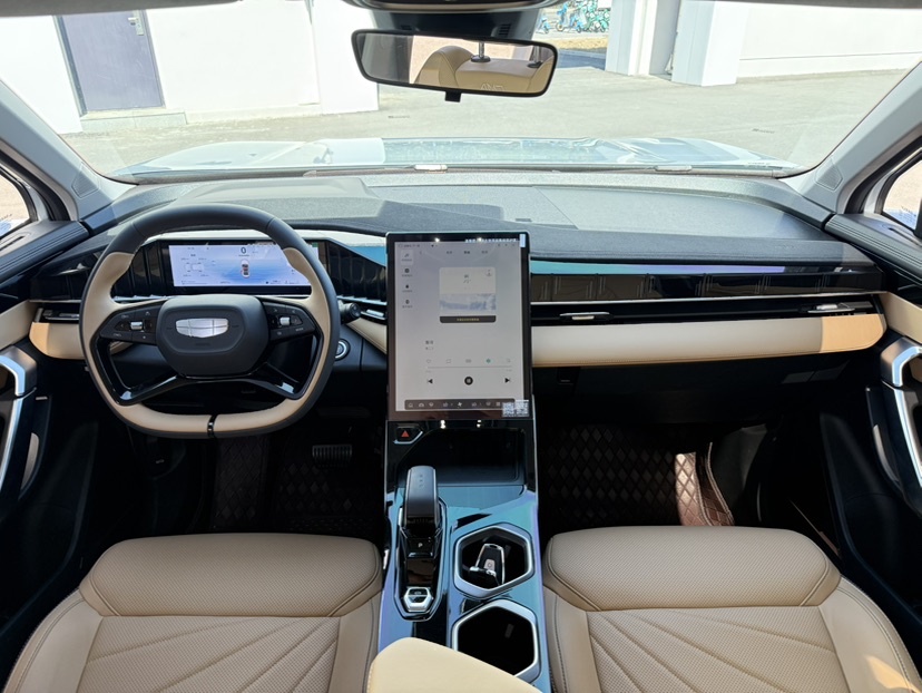 GEELY Boyue L 2024 car image #6