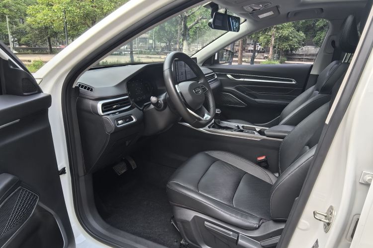 GEELY Emgrand 2023 #30 GEELY Emgrand 2023 car image #30