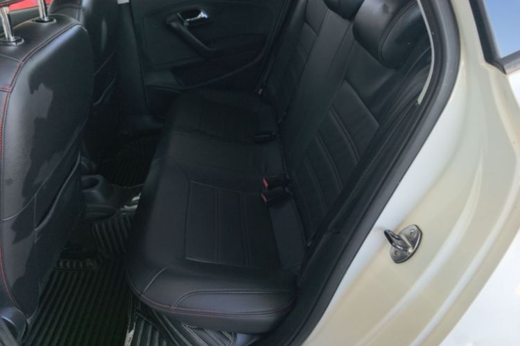 Volkswagen Polo 2018 #13 Volkswagen Polo 2018 car image #13