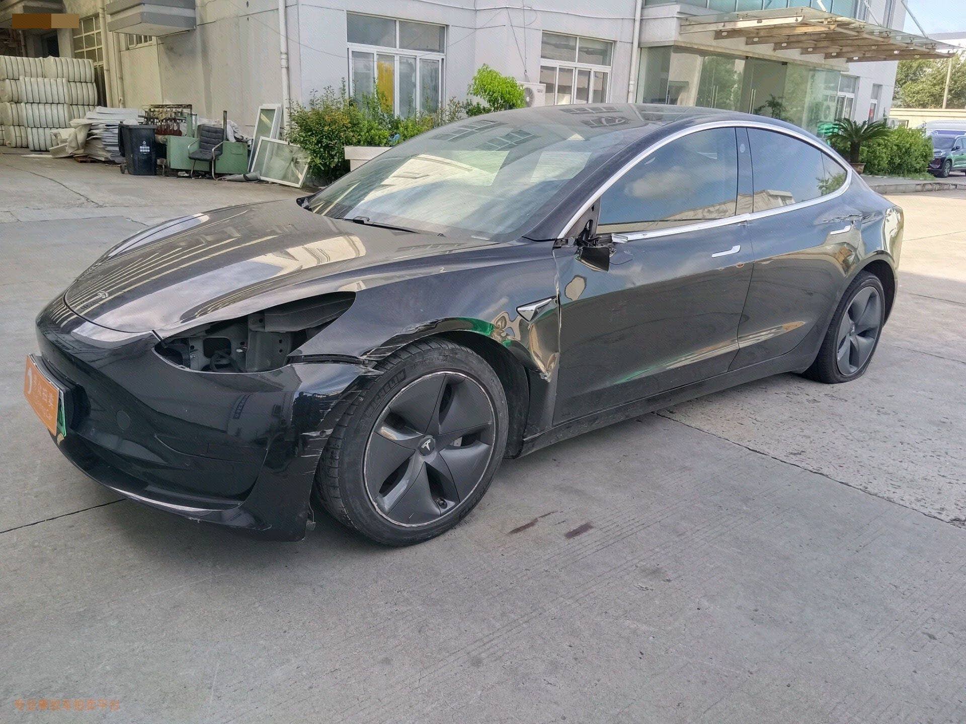 Tesla Model 3 2020 car image 