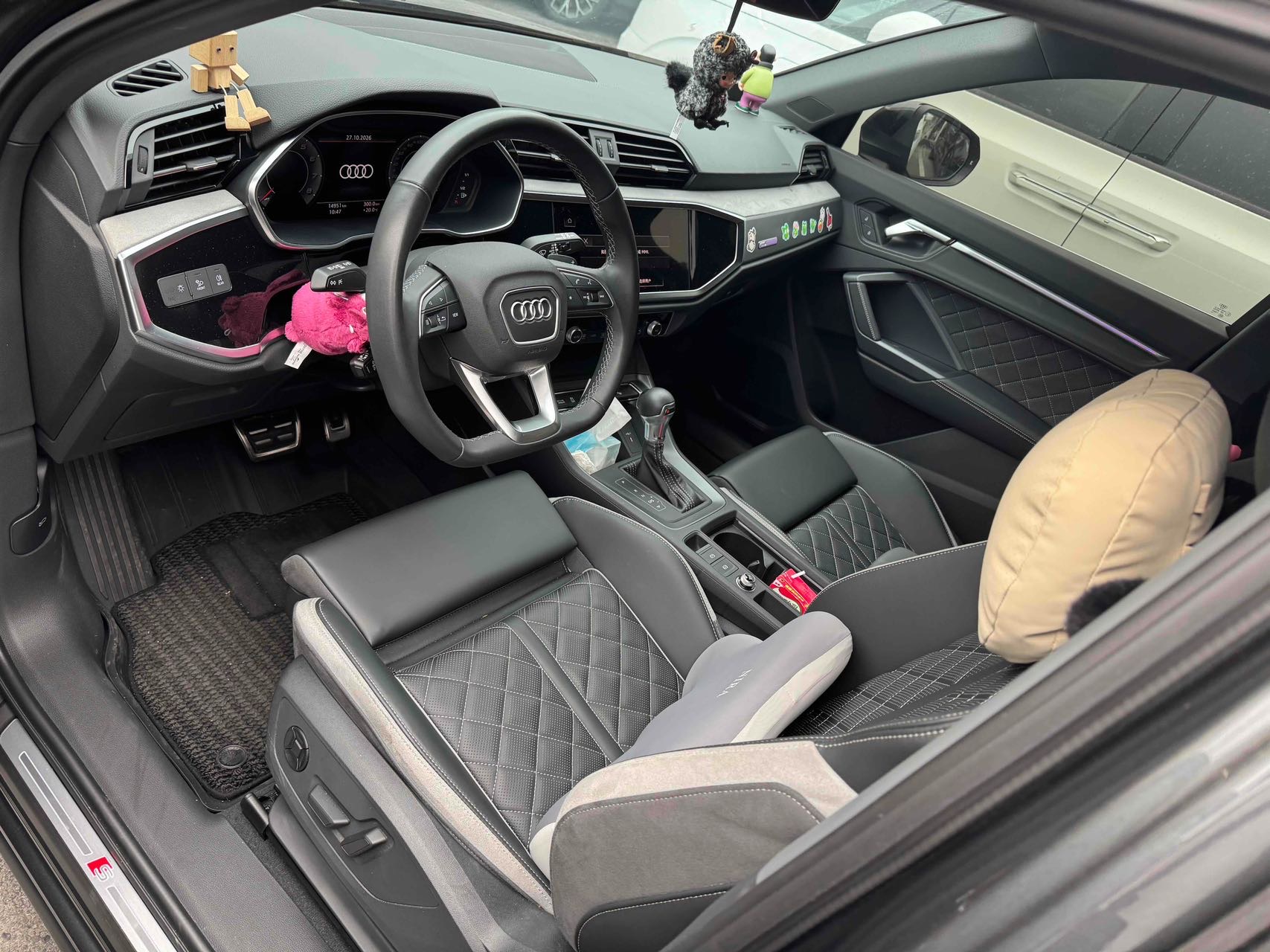 Audi Q3 2025 car image #3