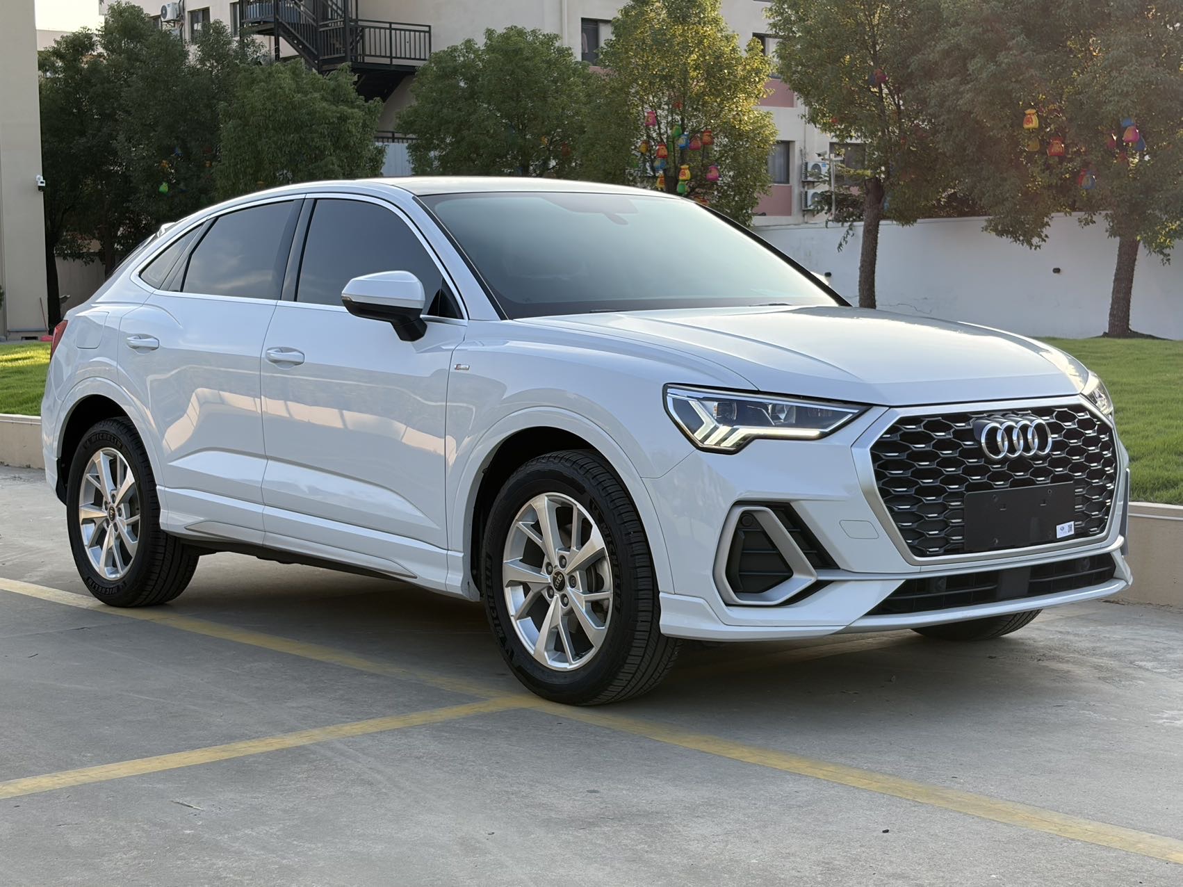 Audi Q3 Sportback 2021 #3 Audi Q3 Sportback 2021 صورة سيارة #3