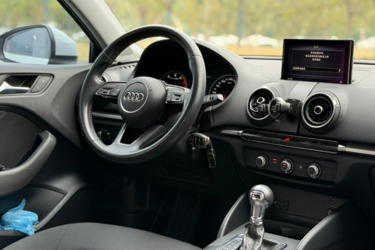 Audi A3 2019 #15 Audi A3 2019 car image #15