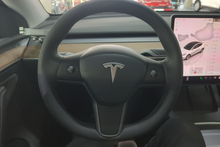 Tesla Model Y 2022 #11 Tesla Model Y 2022 car image #11
