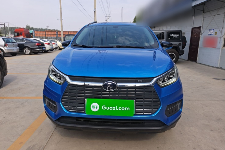 BYD Yuan New Energy 2019 #3 BYD Yuan New Energy 2019 car image #3