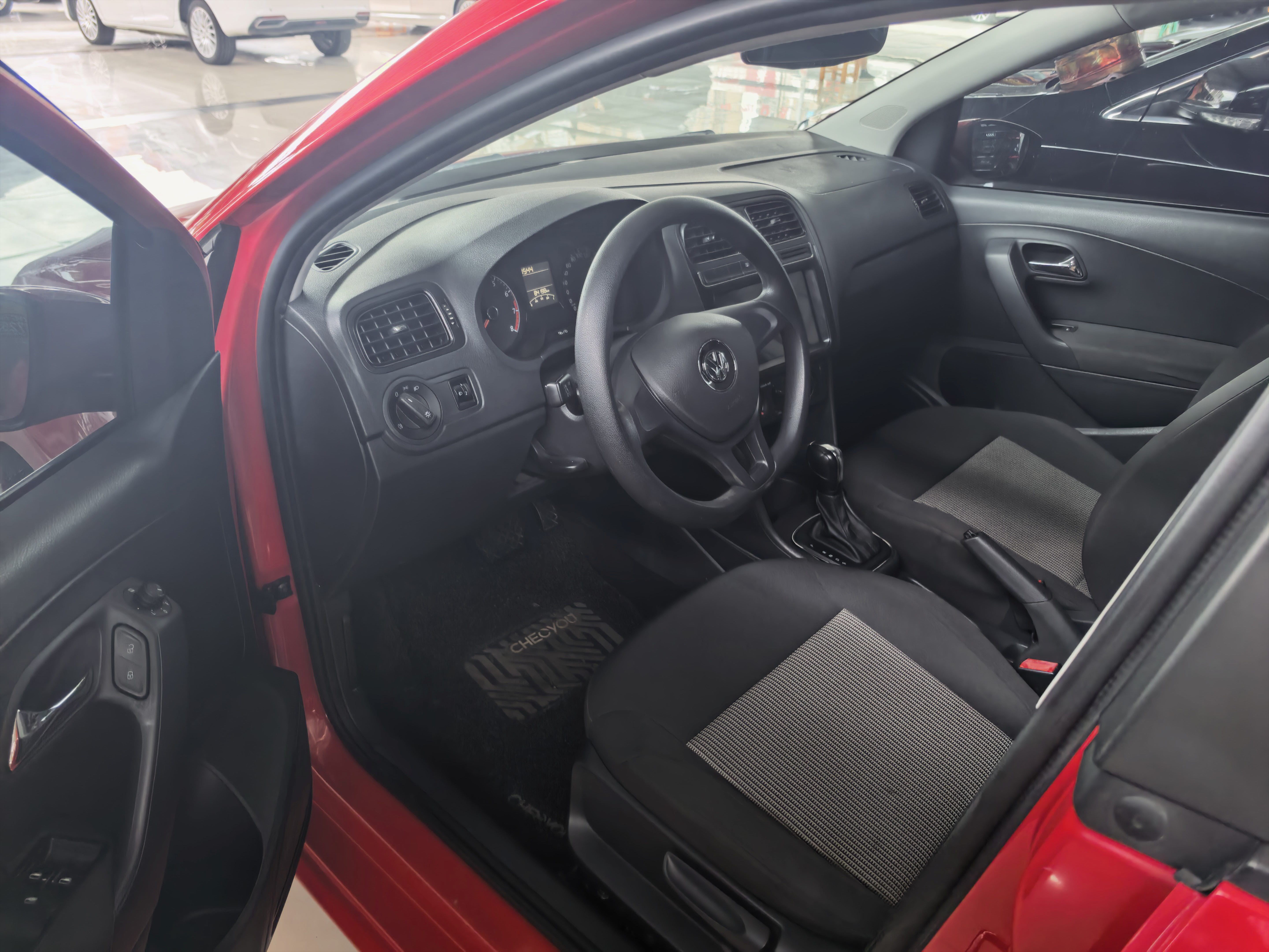 Volkswagen Polo 2016 immagine di auto #5