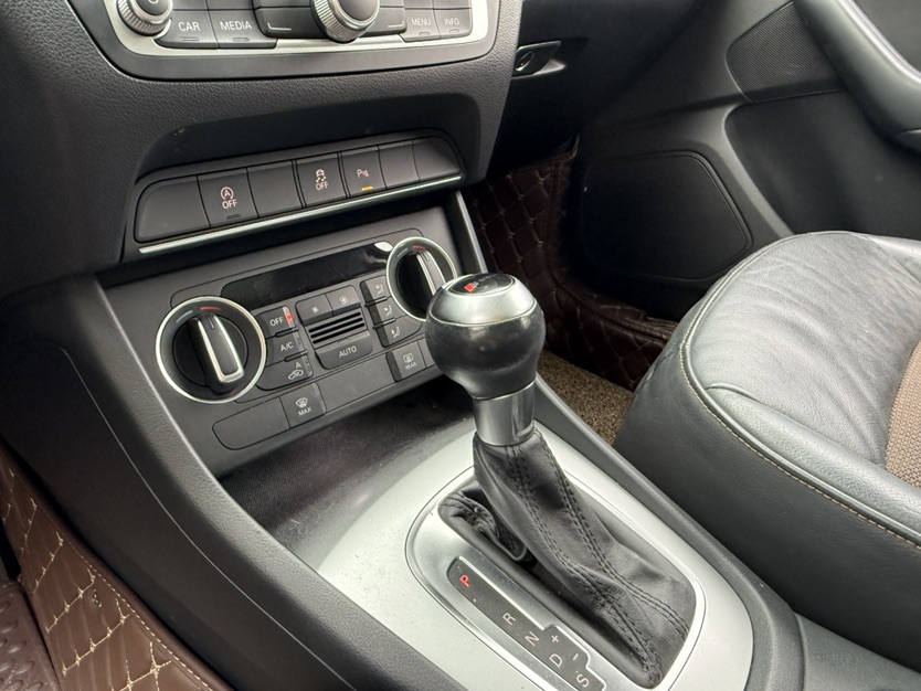 Audi Q3 2017 #8 Audi Q3 2017 car image #8