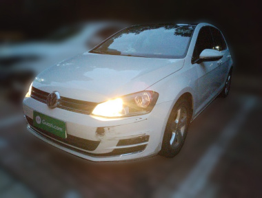 Volkswagen Golf 2014 car image 