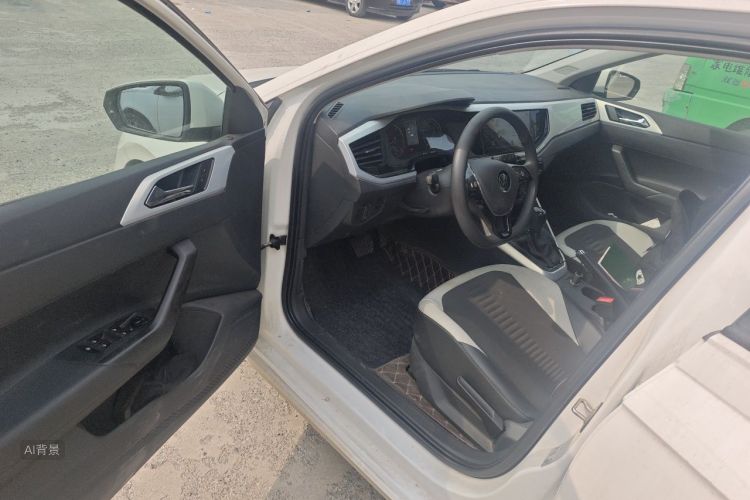 Volkswagen Polo 2021 car image #18