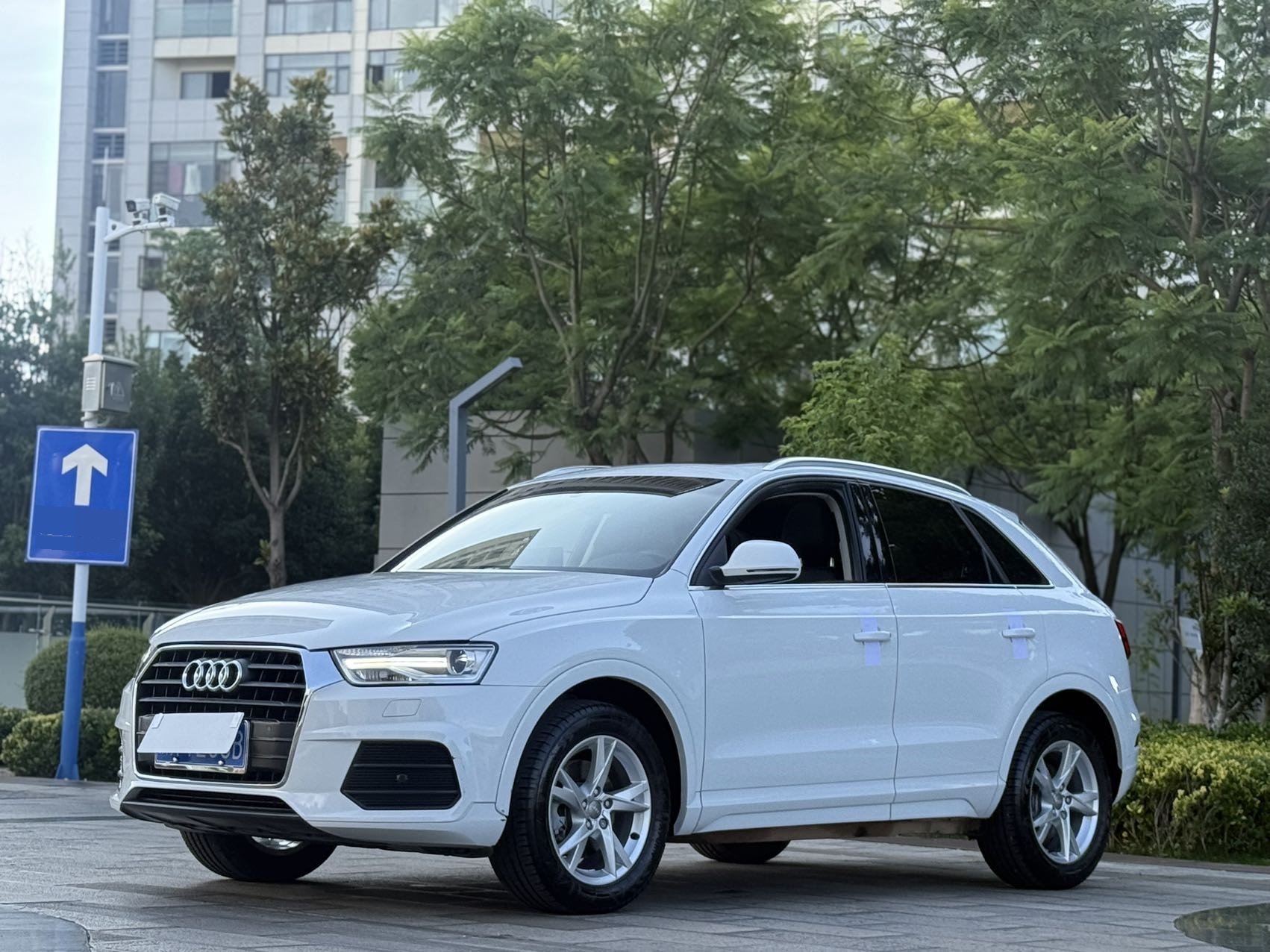 2017 2017 car image
