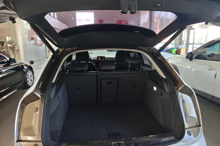 Audi Q3 2019 #19 Audi Q3 2019 car image #19