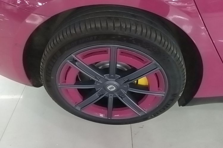 MI SU7 2025 car image #10