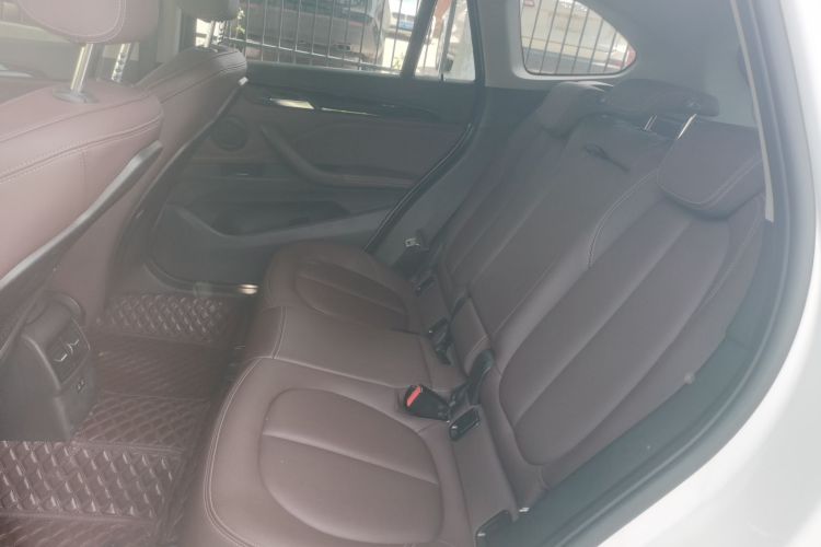 BMW X1 2020 imagen de coche #13