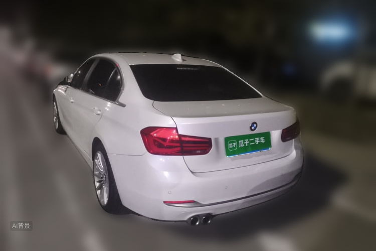 BMW 3 Series 2018 immagine di auto #5