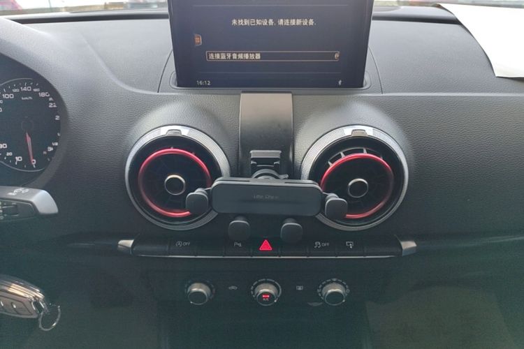 Audi A3 2017 car image #13