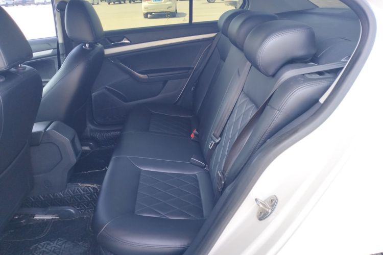 Volkswagen Lavida 2017 imagen de coche #17