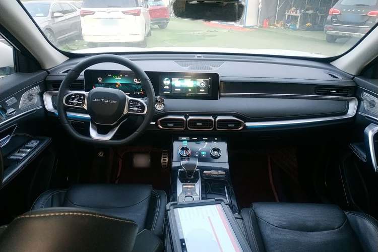 Jetour X70 PLUS 2022 car image #11