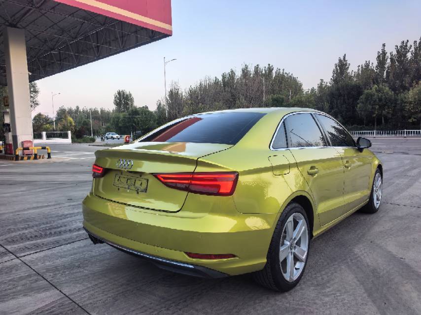 2018 imagen de coche #3
