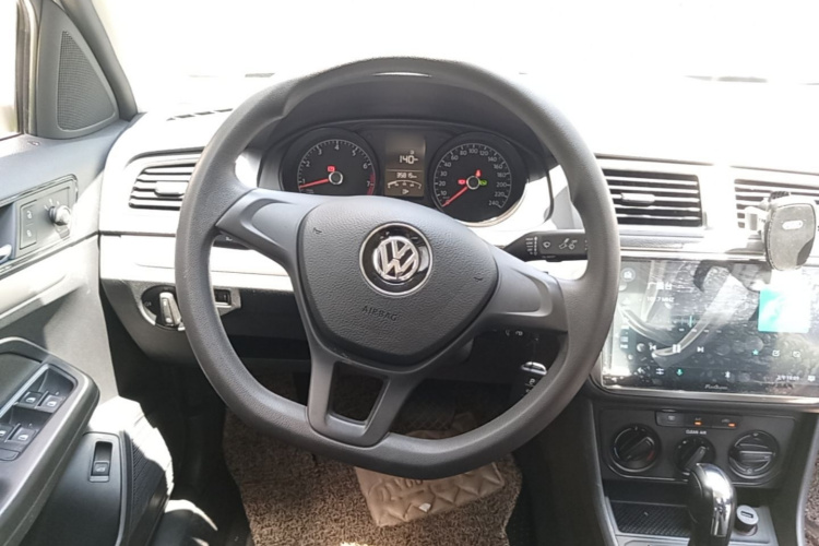 Volkswagen Lavida 2019 #11 Volkswagen Lavida 2019 car image #11