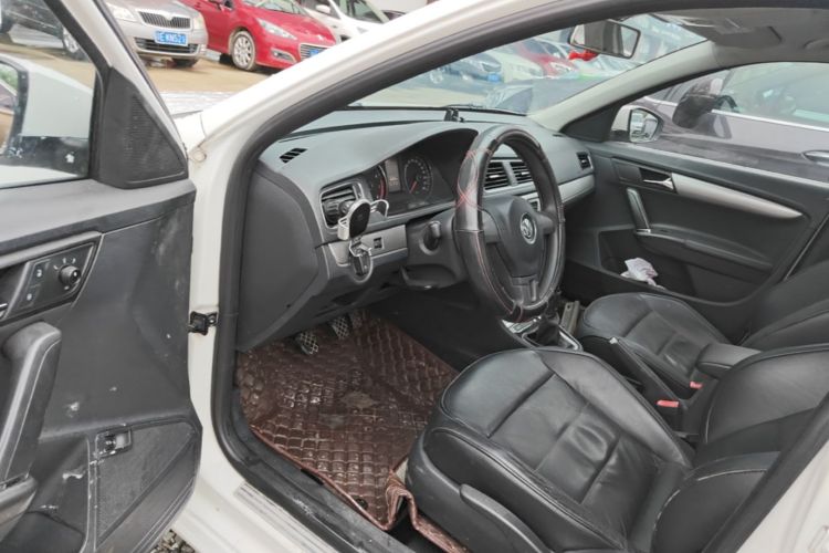 Volkswagen Lavida 2016 car image #16
