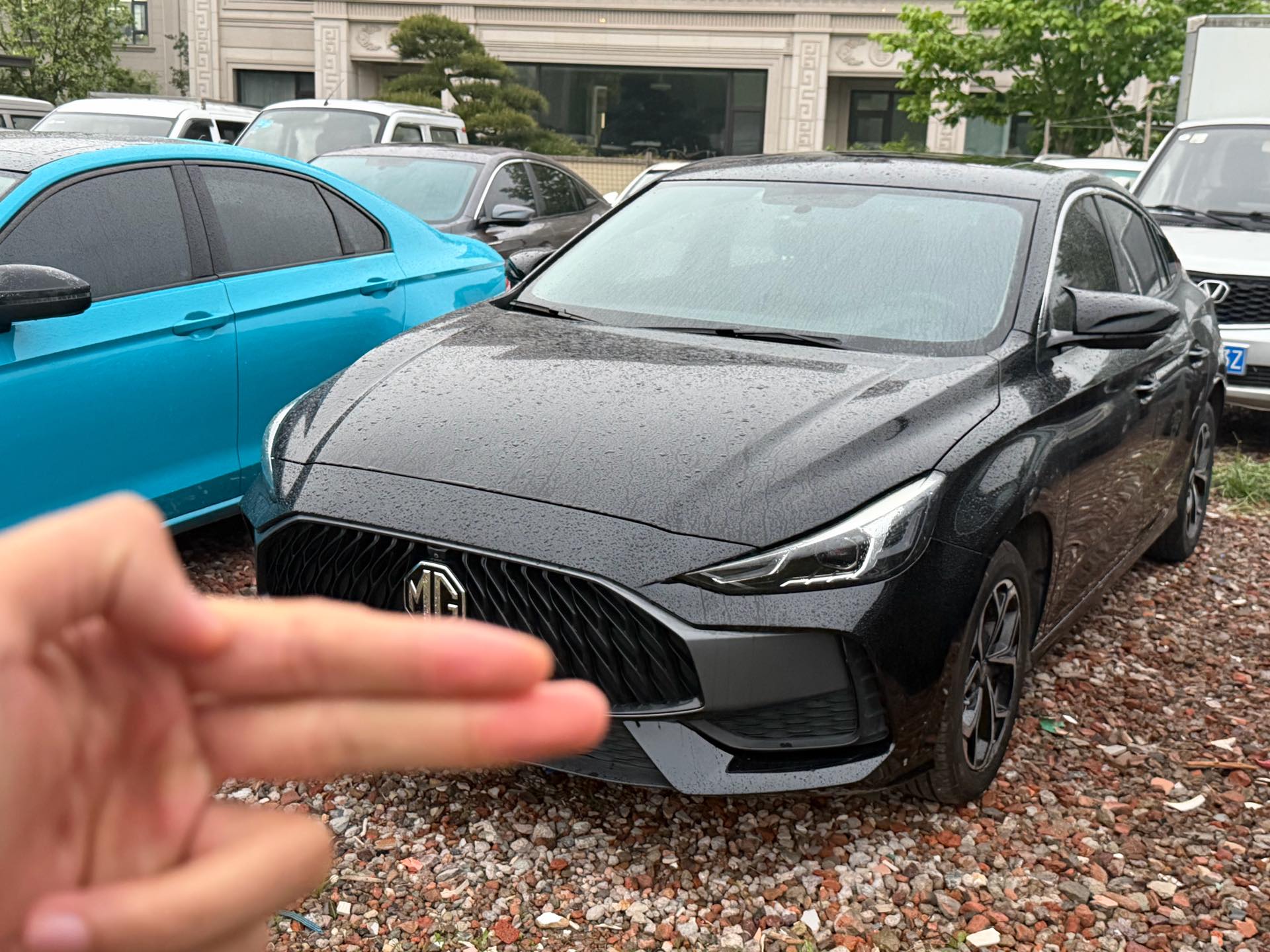 MG 5 2023 immagine di auto 