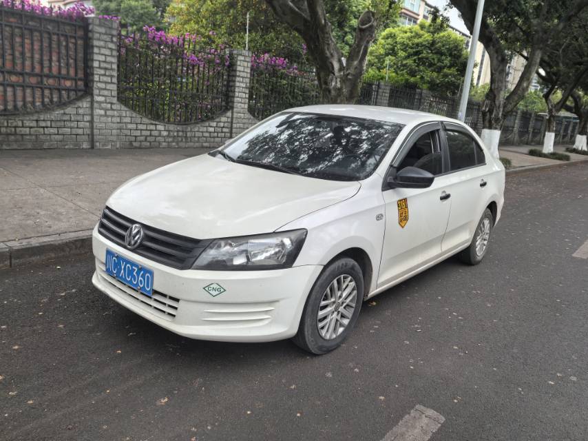 Volkswagen Santana 2014 car image 