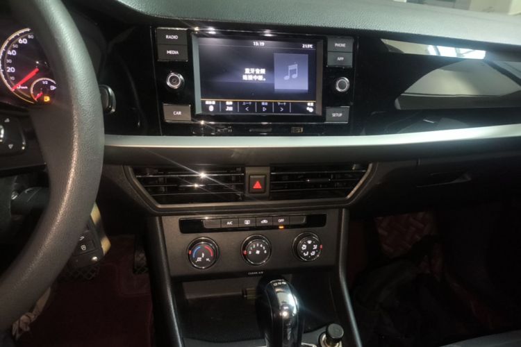 Volkswagen Lavida 2019 #13 Volkswagen Lavida 2019 car image #13