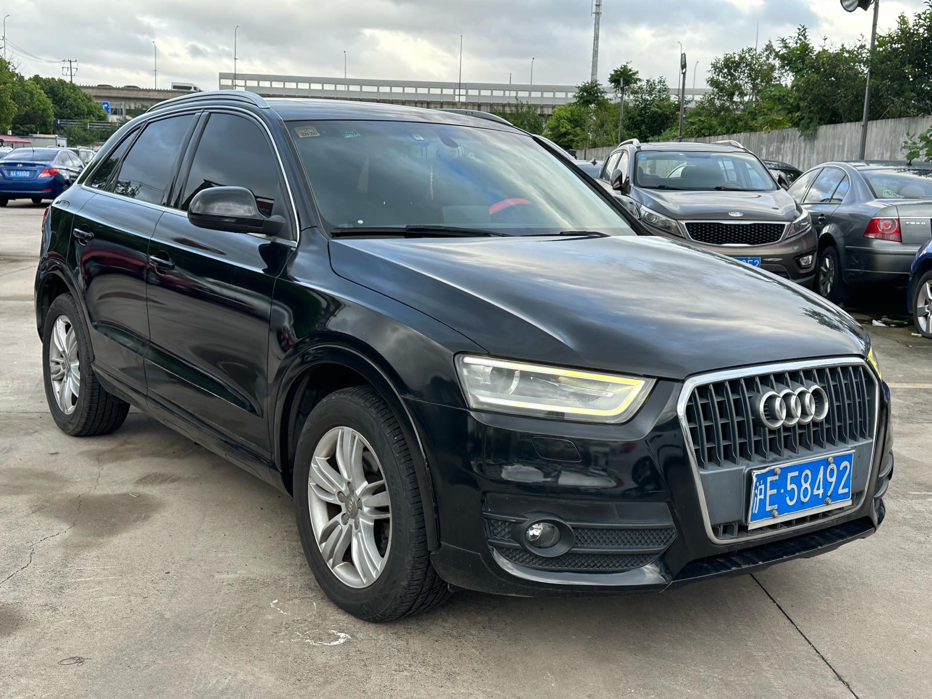 Audi Q3 2014 #3 Audi Q3 2014 car image #3
